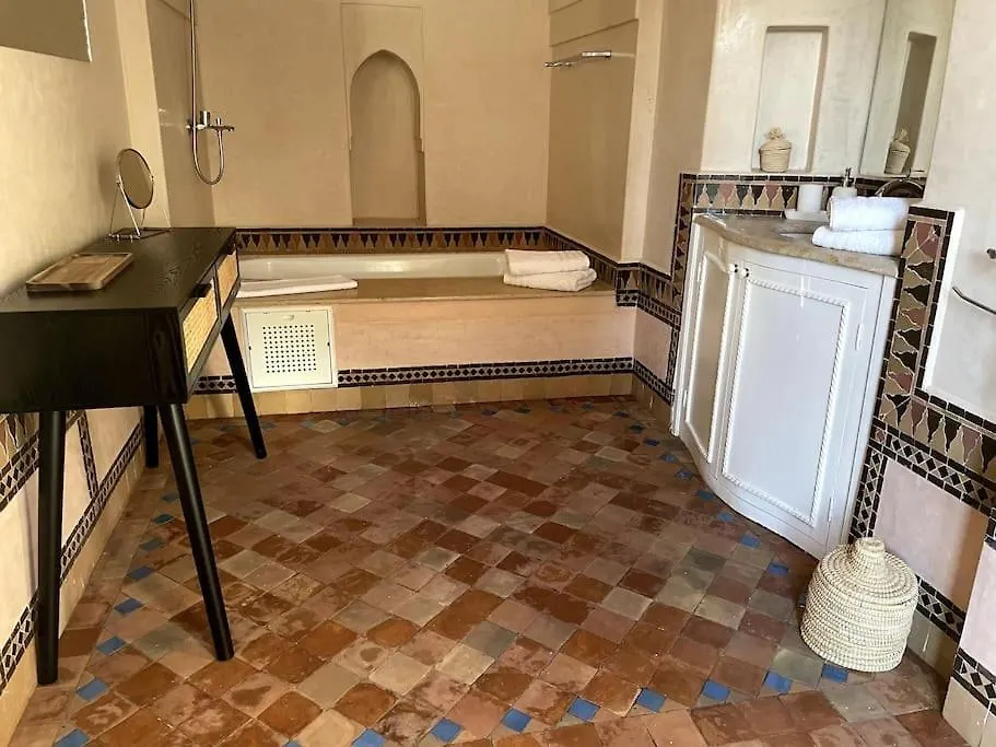 Villa Blisina - Piscine Privee & Petit-Dejeuner Inclus A Marrakech マラケシュ 0*,