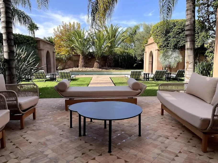 Villa Blisina - Piscine Privee & Petit-Dejeuner Inclus A Marrakech マラケシュ